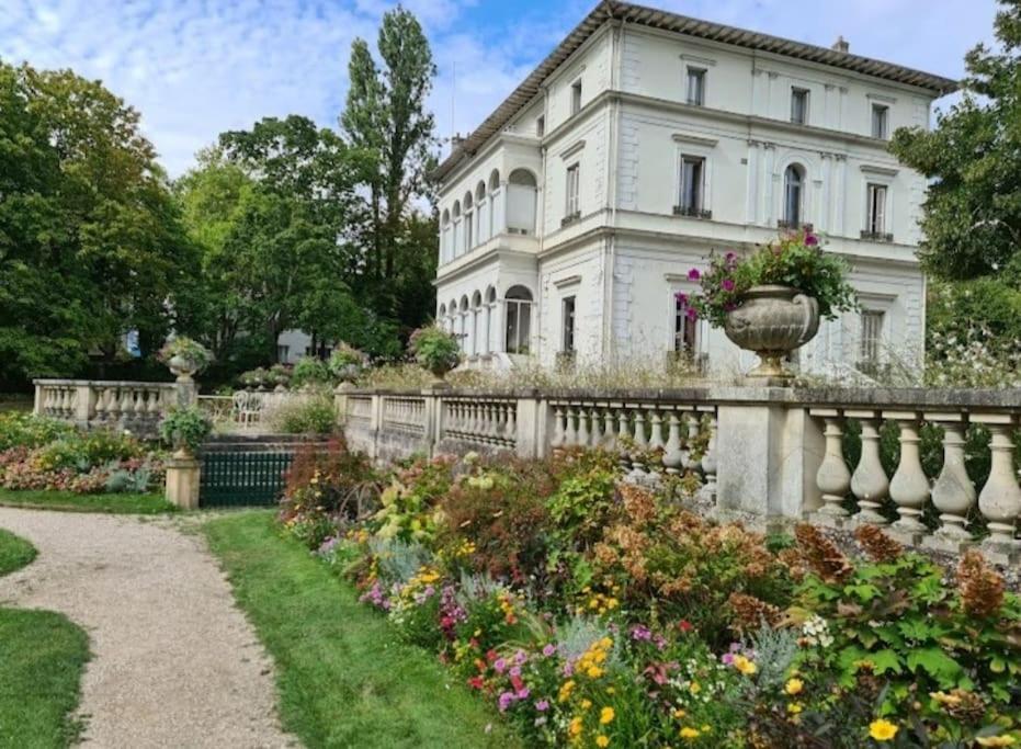 Grande Maison En Bords De Marne - 25 Min De Paris Creteil Exterior photo